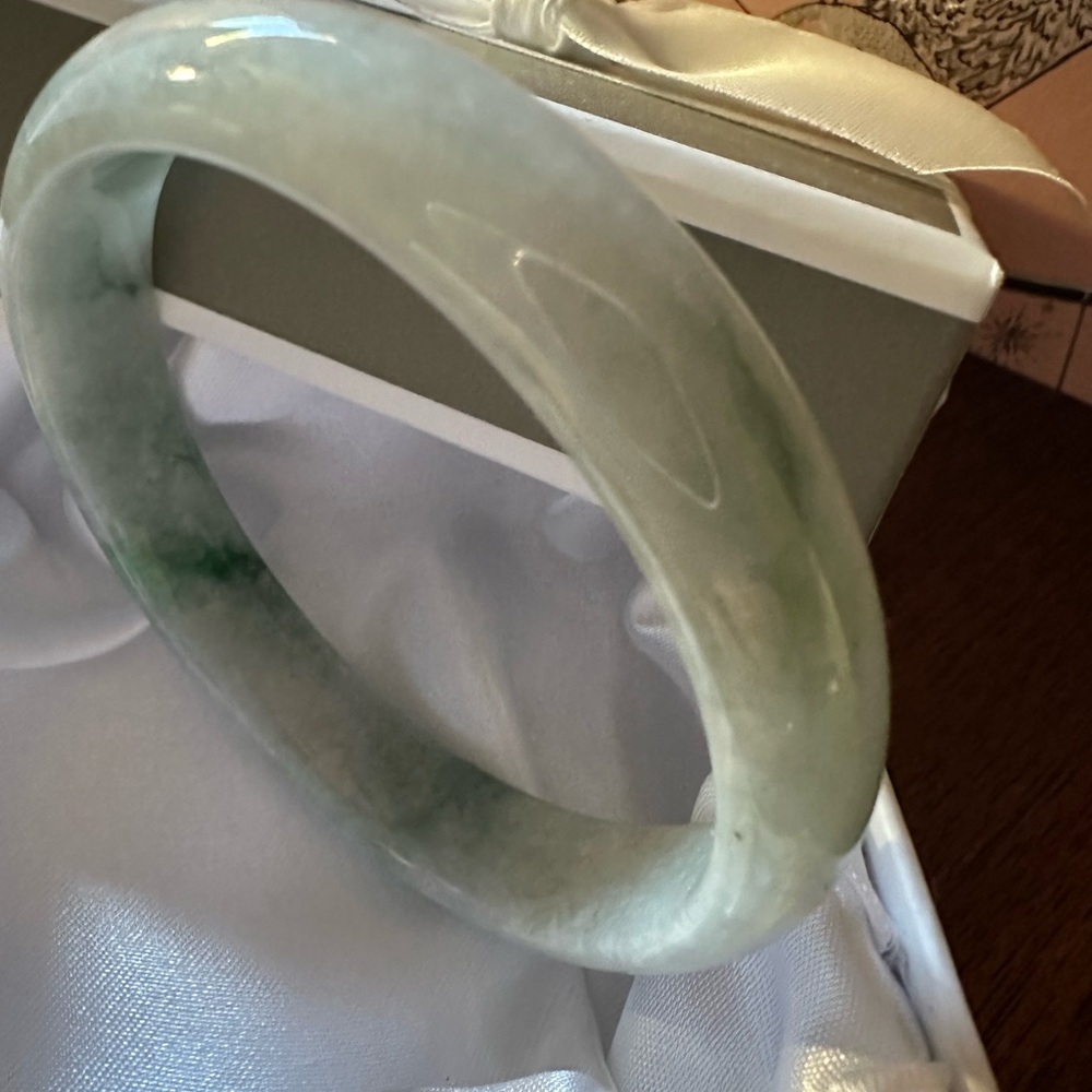 Elegant Jade Bracelet